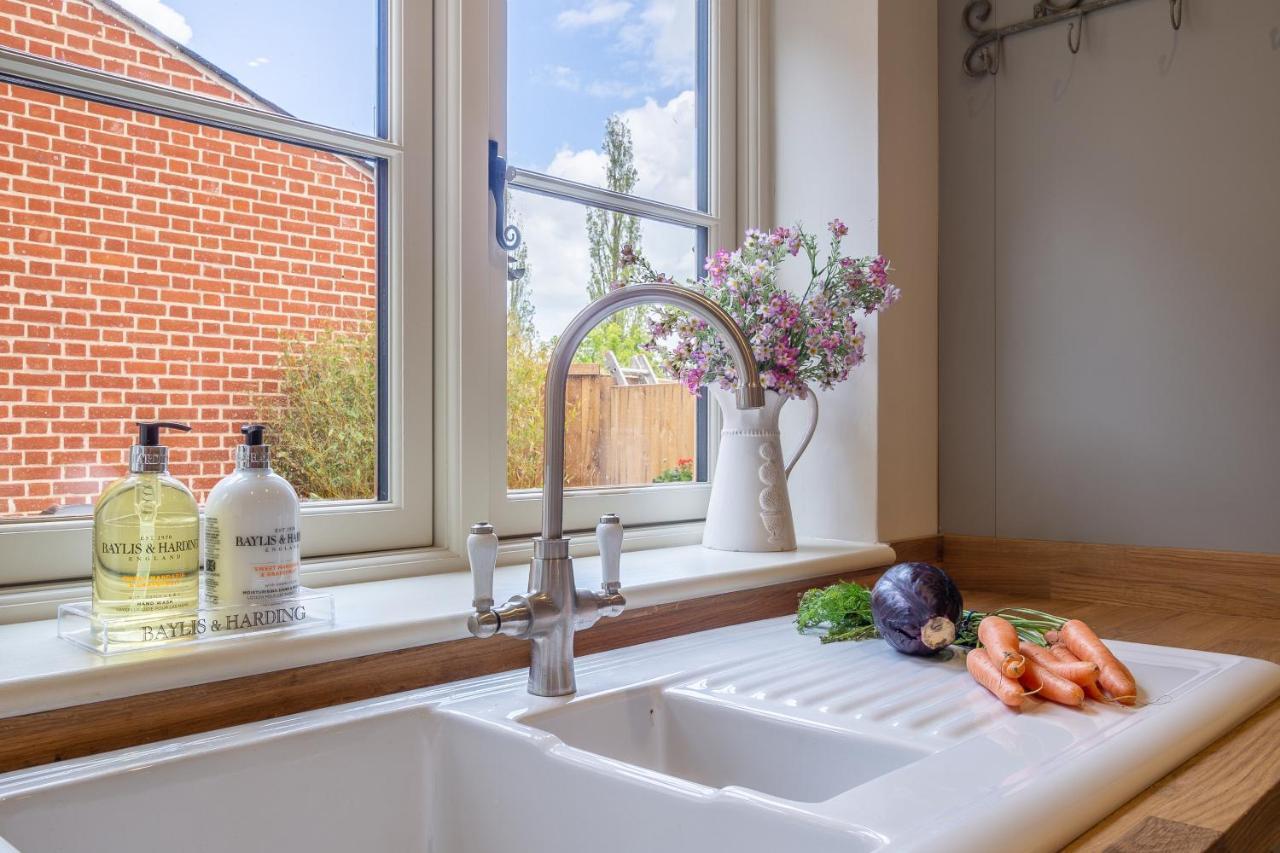 Immaculate Luxury Retreat In Pretty Village With Great Pubs - Box Valley Cottage Stoke by Nayland Eksteriør billede